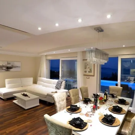 Holiday home Ferienhaus In Rubesi Mit Privatem Pool Und Meerblick